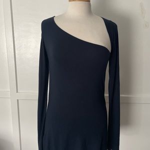 Marcellamoda navy cold shoulder asymmetrical T-shirt